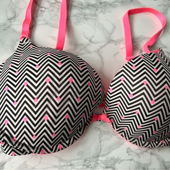 Victoria’s Secret push up bra neon chevron - Picture 2 of 5